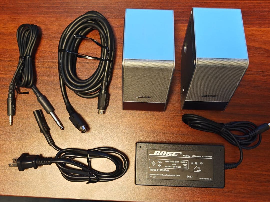 スピーカー・ウーファー BOSE M3 Micro Music Monitor Silver Amazon.co.jp: Bose M3 (Micro MusicMonitor) Multimedia Speaker