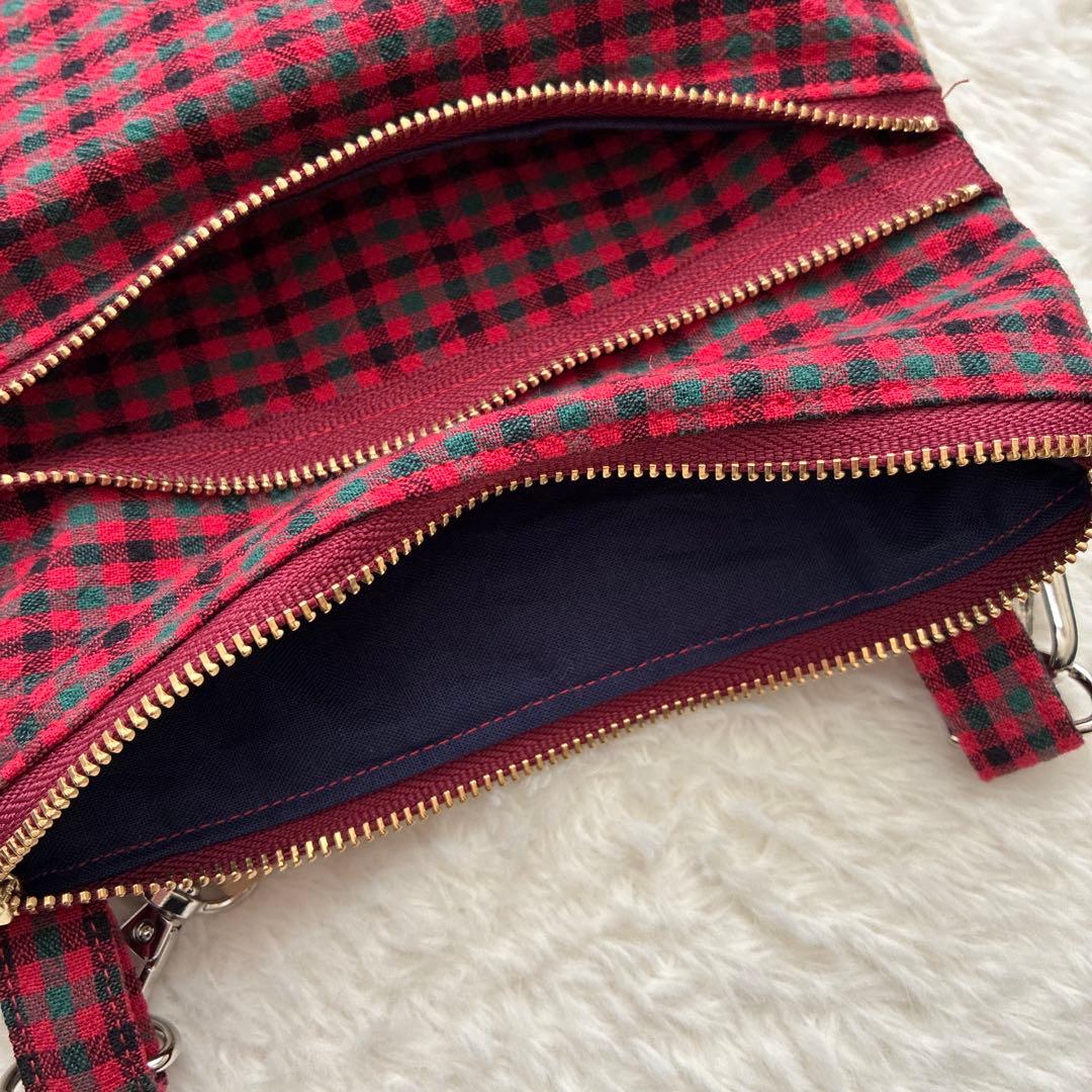 ファミリア風チェック柄のサコッシュ - メルカリ