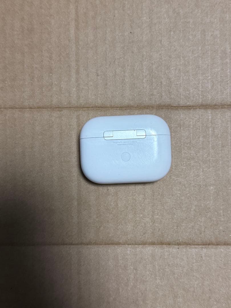 AirPods Pro 片耳(左)本体 ホワイト 充電ケース付き