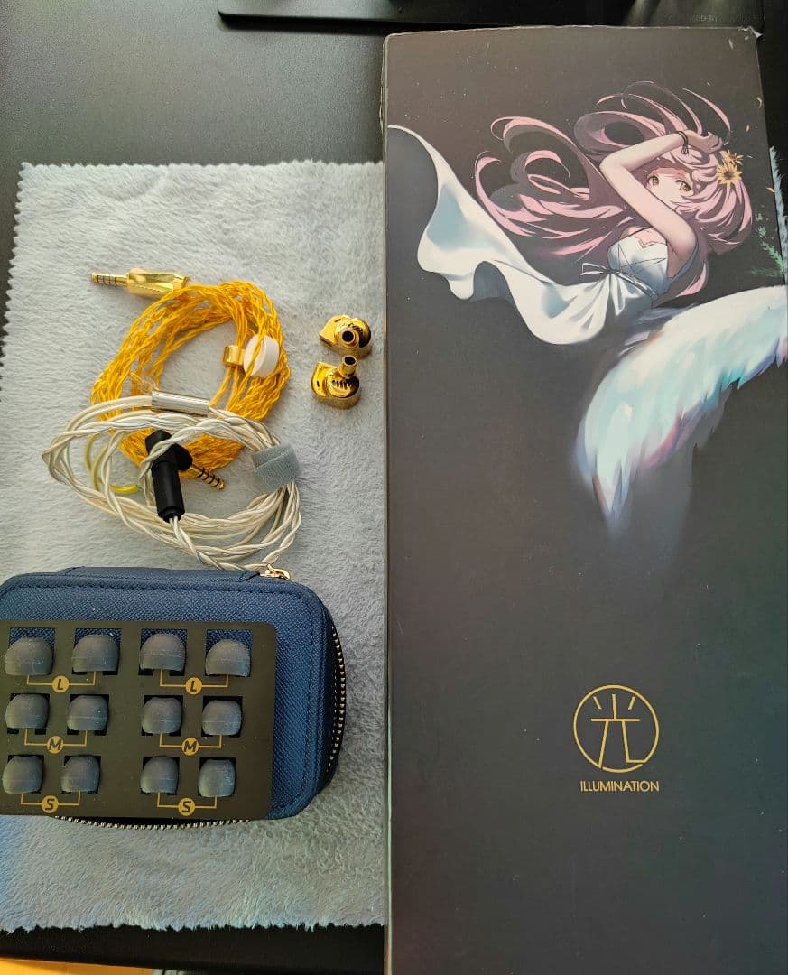 水月雨(MOONDROP) Illumination 光 / 秋月4.4mm 水月雨 MOONDROP ILLUMINATIONのレビュー : メタラーのヘッドホンブログ