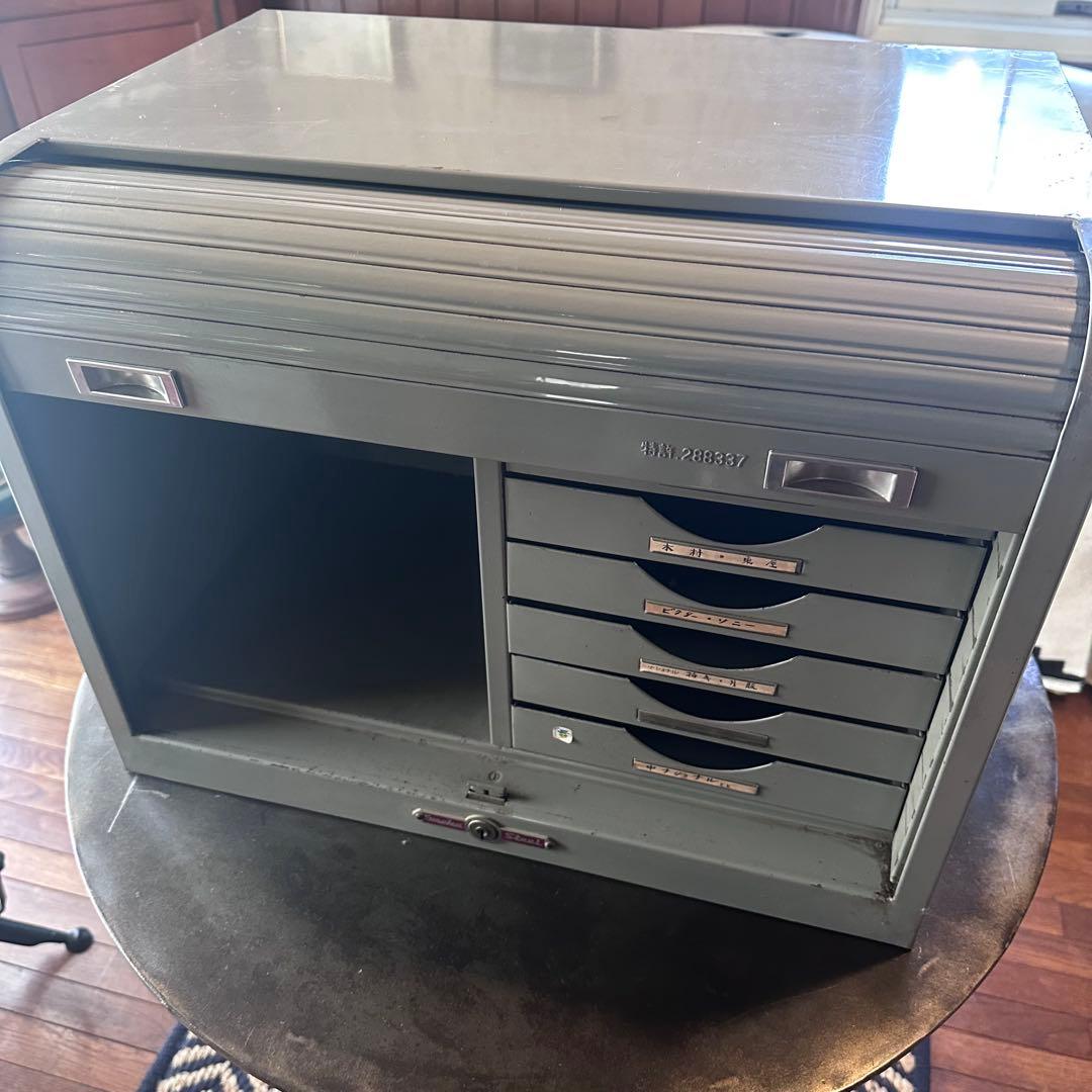 ビンテージ　スチール　シャッターケース　シャッタートレー　トレーキャビネット コクヨ シャッターケース スチール引き出しタイプ A4タテ 浅型7段