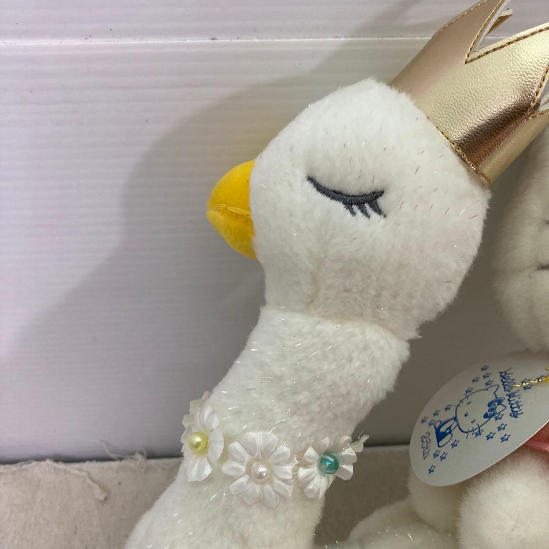 タグ付き】ハローキティ ぬいぐるみ M スワン 25周年 サンリオ Kitty