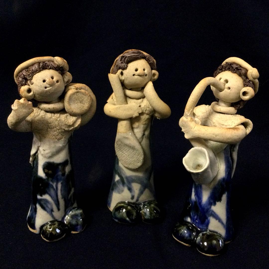 砥部焼 青芳人形 3体セット 楽器 陶器人形 森元青芳作 置物 T364