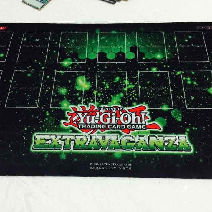 遊戯王プレイマット extravaganza 緑 - メルカリ