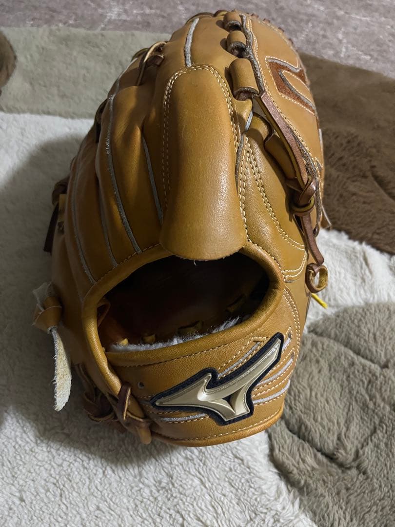 ミズノグローバルエリート一般軟式投手用グローブ &袋 値下げ交渉あり。 ミズノ(MIZUNO) 野球 一般軟式グローブ 投手 軟式用 グローバル