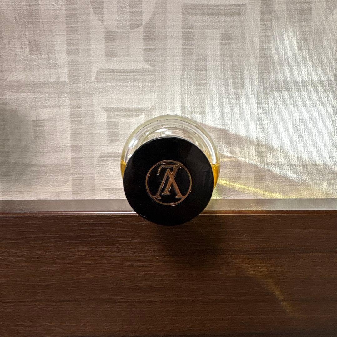 香水(ユニセックス) momtaro