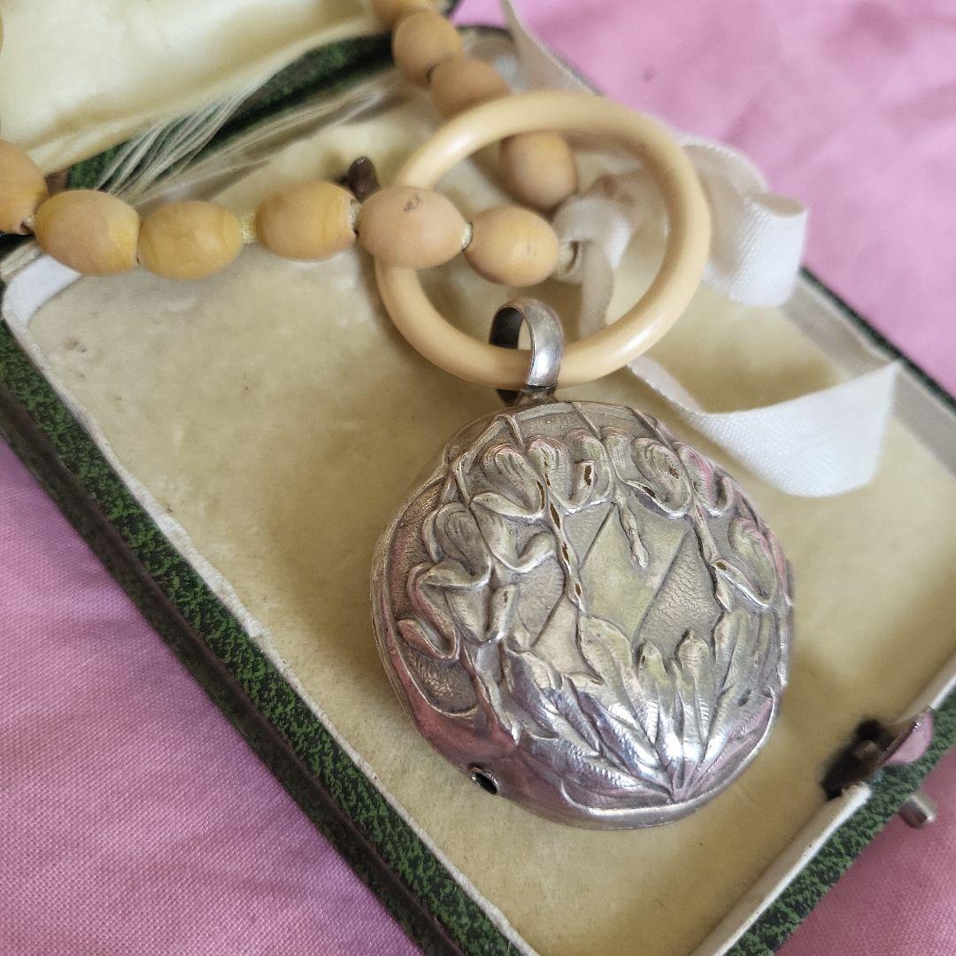 フランスアンティーク シルバー すずらんのラトル ガラガラ ①