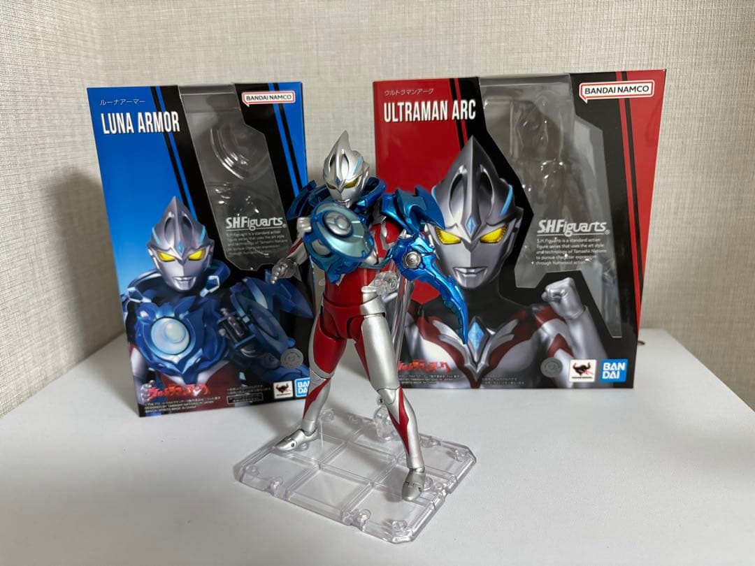 S.H.Figuarts ウルトラマンアーク　ソリス、ルーナアーマーセット