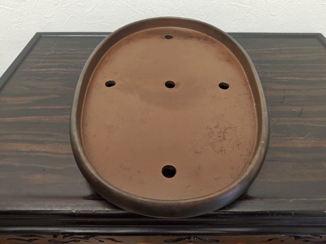陶器製楕円形盆栽鉢 約40cm× 26cm×3.5cm　薄型・中型盆栽鉢　落款