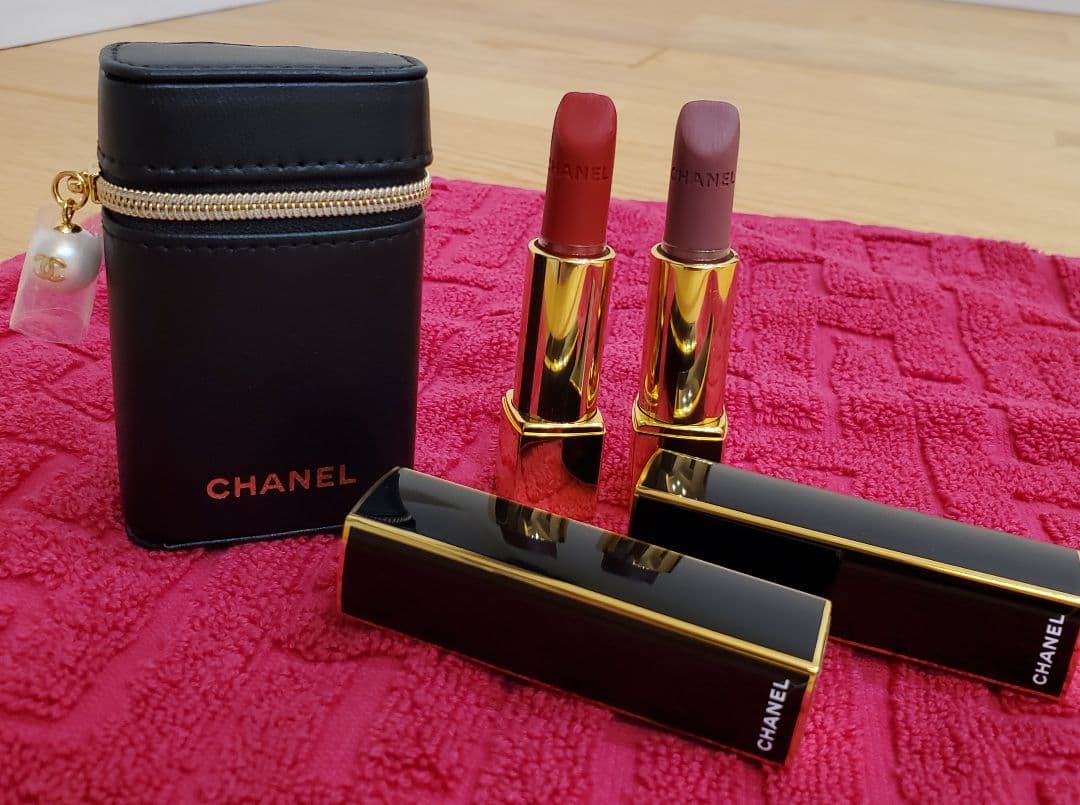 CHANEL ルージュアリュールヴェル ヴェットレペルルセット リップ&ポーチ シャネル / ルージュ アリュール ヴェルヴェット レ ペルル セット