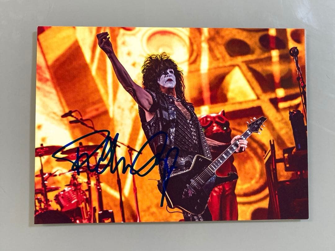 ポール・スタンレー直筆サイン入り2Lサイズ写真…キッス… - メルカリ