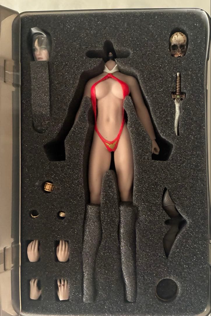 TBLeague1/12スケール シームレス女性ボディフィギュア ヴァンピレラ