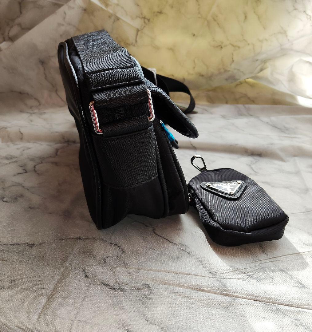 ✨⭐お値下げ中⭐✨ PRADA ノベルティブラック ショルダーバッグ