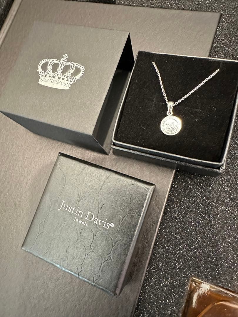 清春 黒夢 MARDIGRAS 詩集 SADS ネックレス 香水 - メルカリ