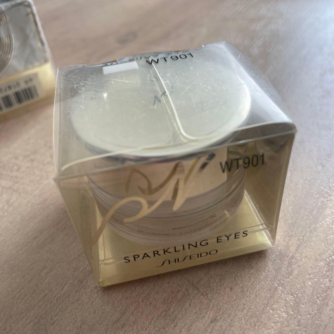 資生堂ピエヌ 希少スパークリングアイズ アイシャドウ BE WTセットで♪