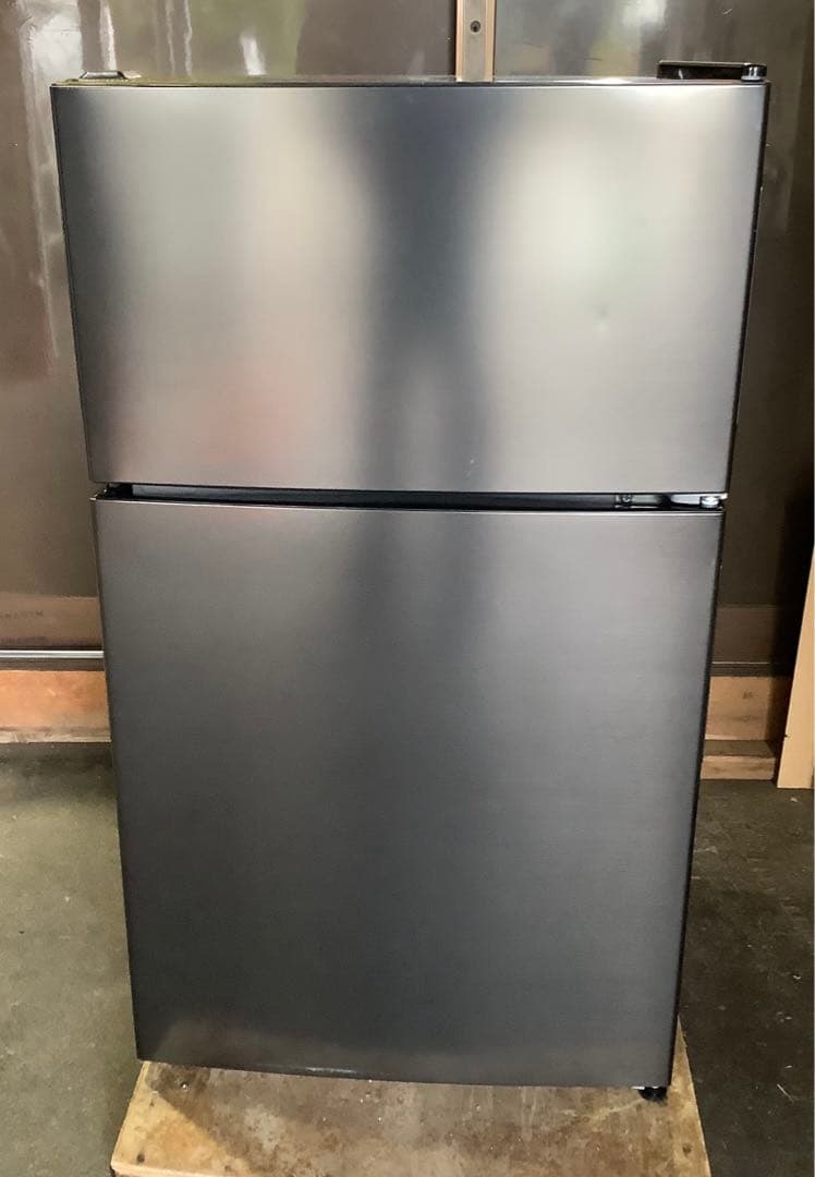 【高年式】マクスゼン 2ドア冷蔵庫 JR087ML01GM 87L 2021年製 コンパクトで置き場所に困らない～87L 2ドア冷蔵庫を発売｜maxzen