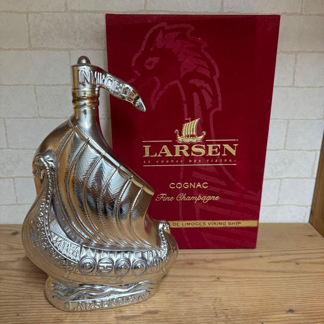新品未開封 ラーセン バイキングシップ プラチナ シルバーブランデー