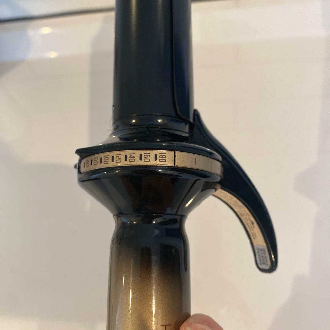 最終価格【ジャンク品】ヘアビューロン 4D plus カールL 34mm - メルカリ