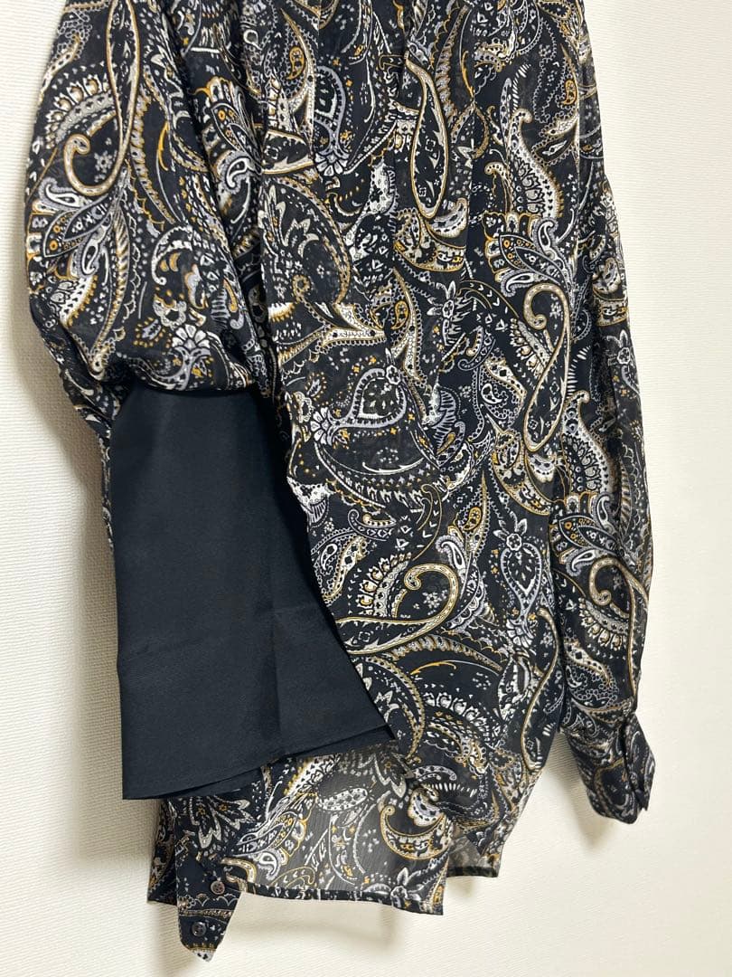 自由区 ペイズリー柄ボウタイブラウス ネイビー 38 キャミソール付き