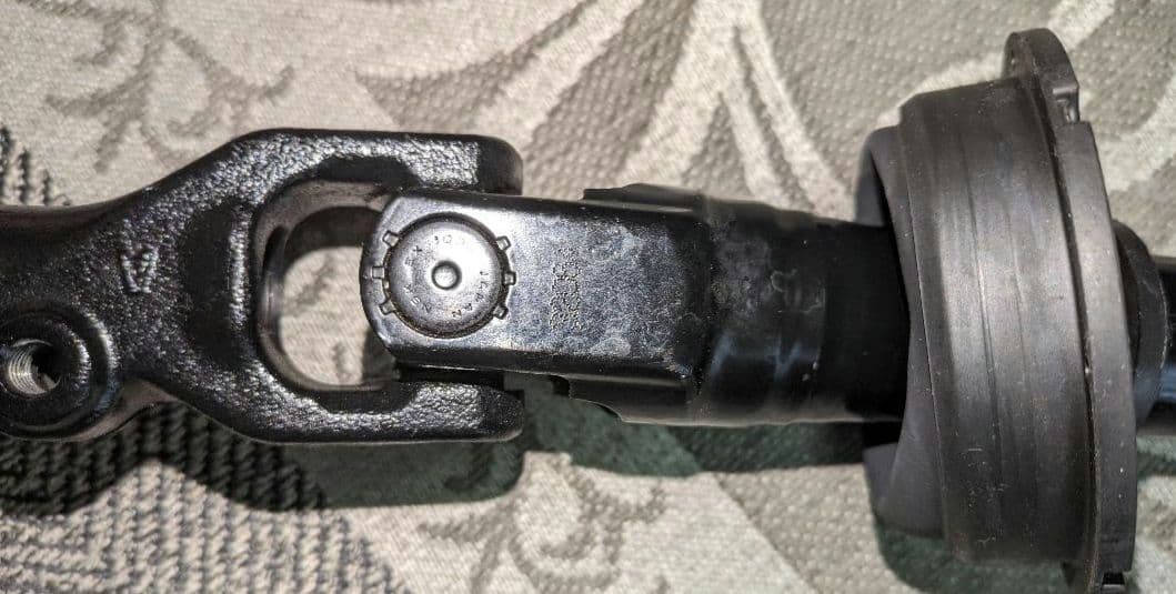 AVV50 カムリ インターミディエイトシャフト 45220-33340 OEM Toyota Camry 2.5L ASV50 2012-2018 Steering Intermediate Shaft