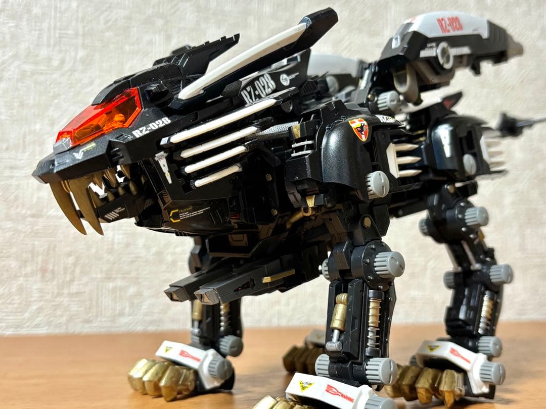 HMM ブレードライガーAB 塗装済み 完成品 コトブキヤ プラモデル ゾイド RZ-028 ブレードライガーAB｜ゾイド -ZOIDS-｜ロボット/メカ