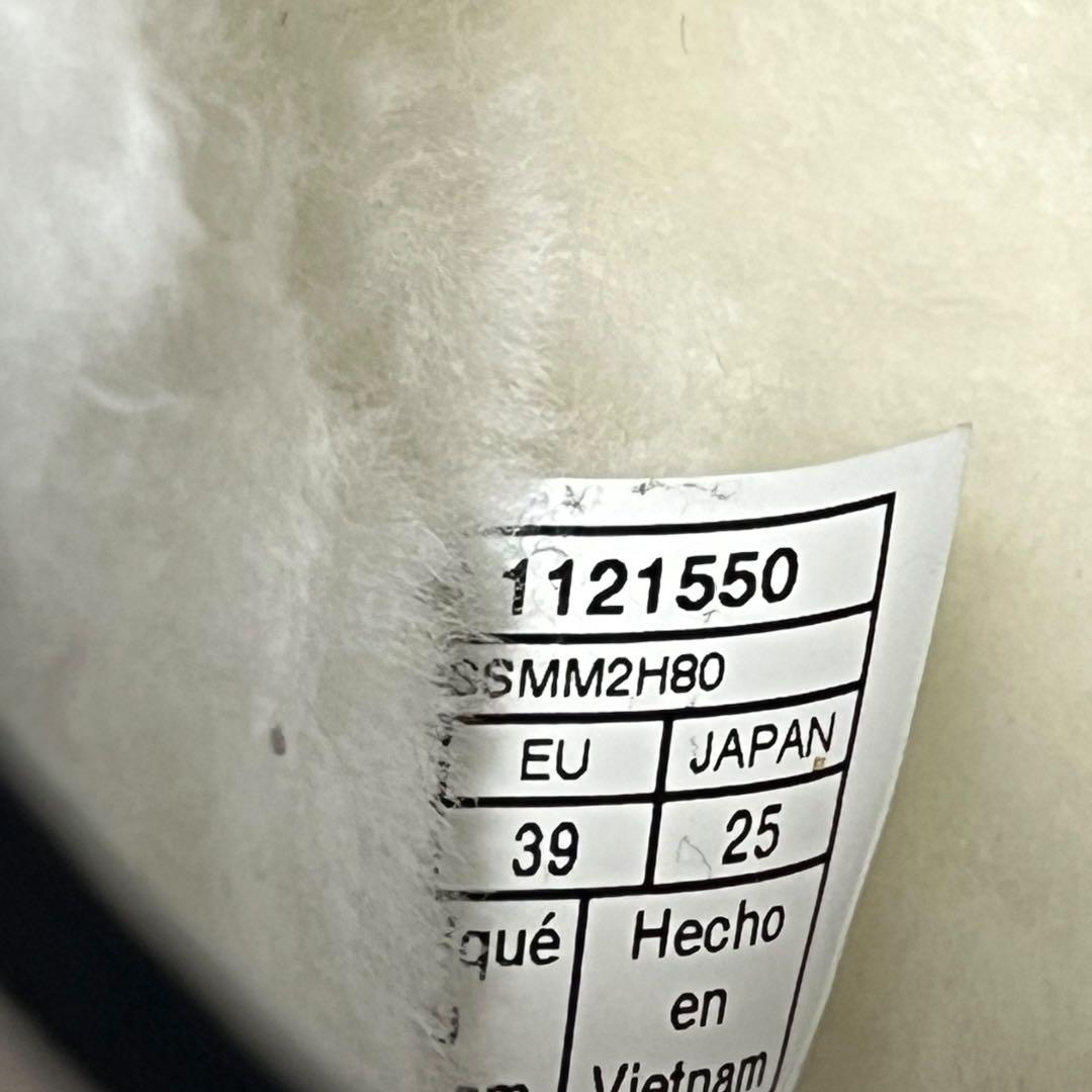 美品 アグ UGG ディスコクロススライド サンダル ファー 25cm 白 黒