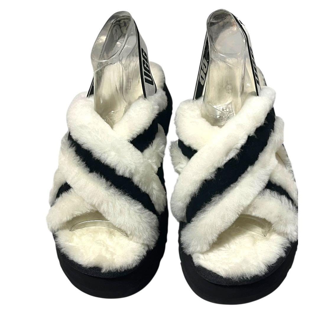 美品 アグ UGG ディスコクロススライド サンダル ファー 25cm 白 黒