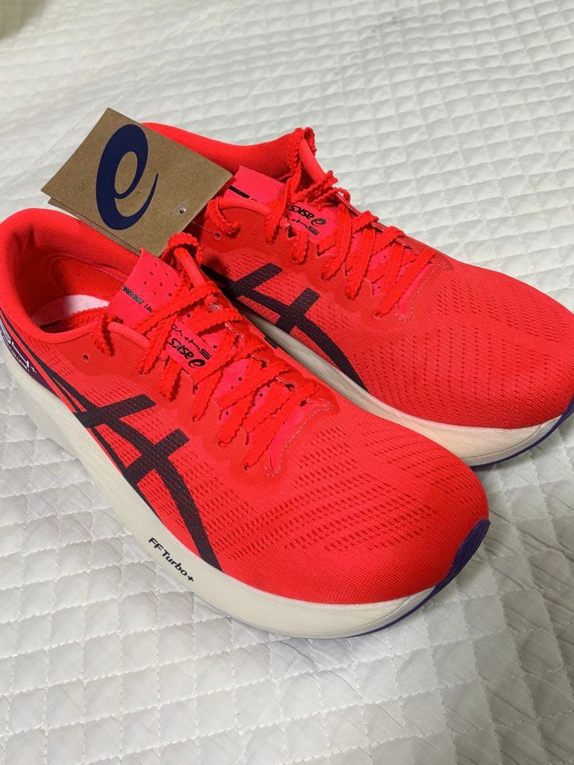 新品同様/S4+ YOGIRI　アシックス S4+ ヨギリ 26.0cm Red