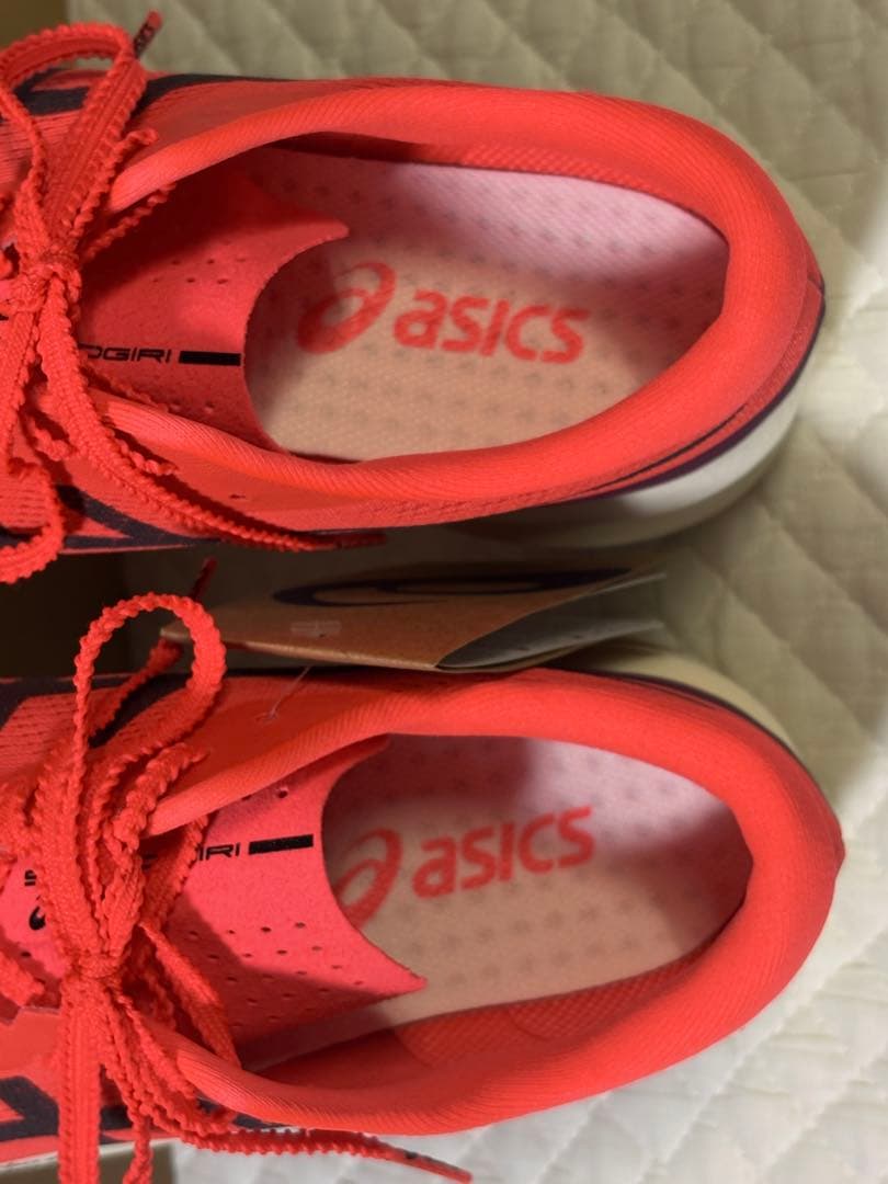 新品同様/S4+ YOGIRI　アシックス S4+ ヨギリ 26.0cm Red