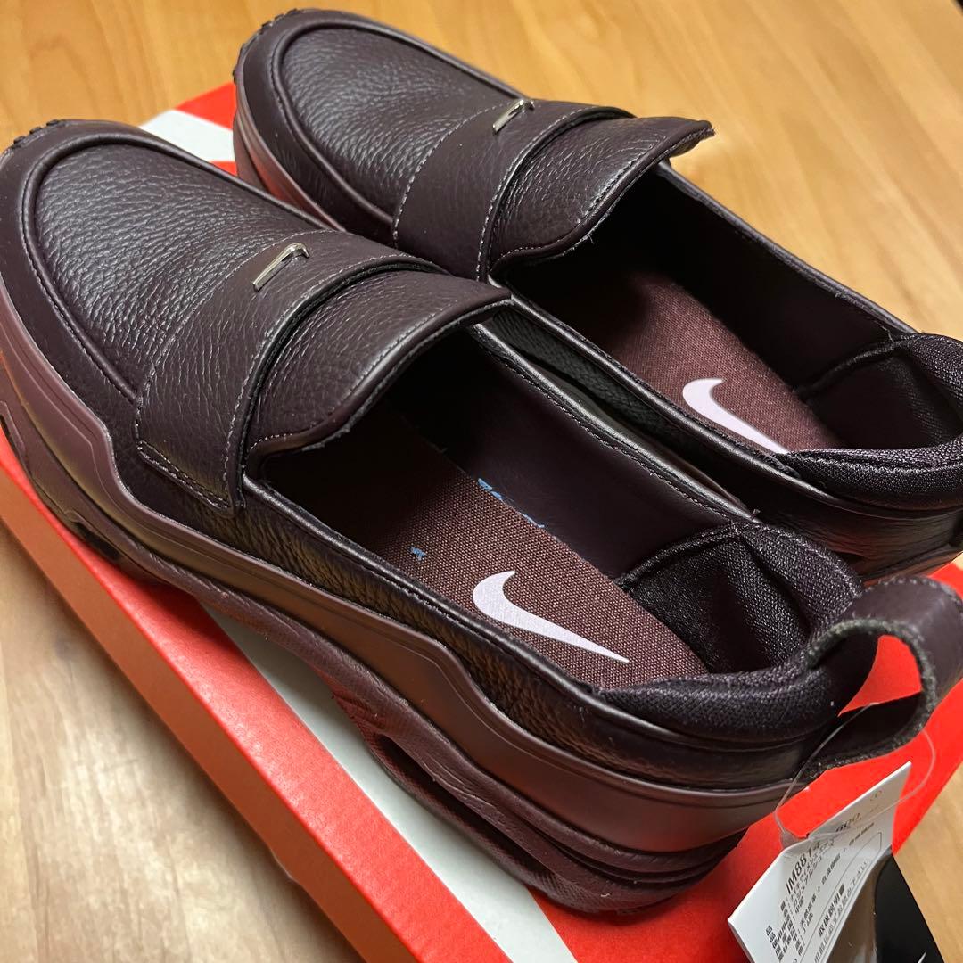 【新品未使用】ナイキ エアマックス フェノメナ バーガンディ　23.5cm