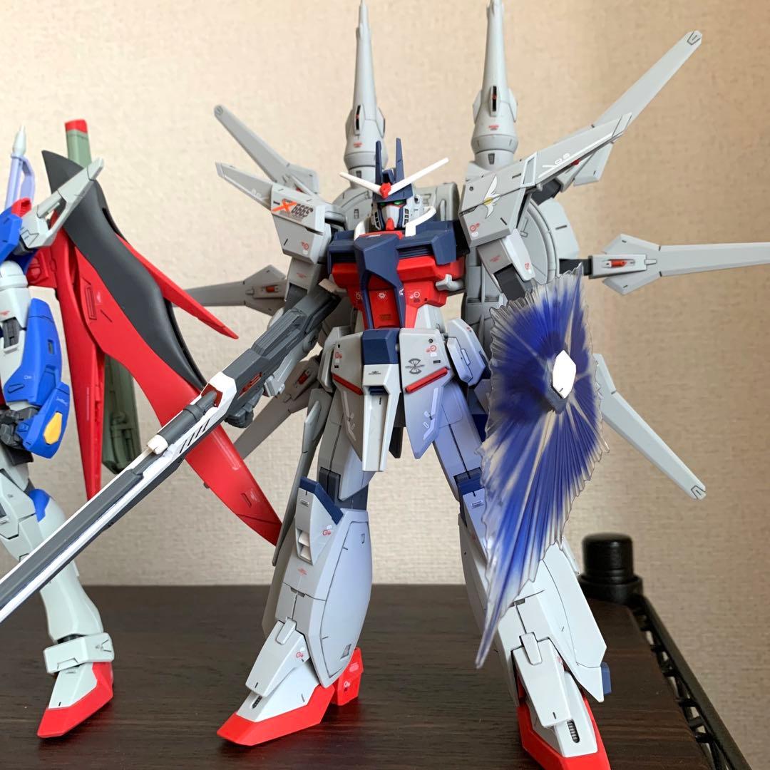 MG 1/100 完成品 デスティニーガンダム レジェンドガンダム - メルカリ