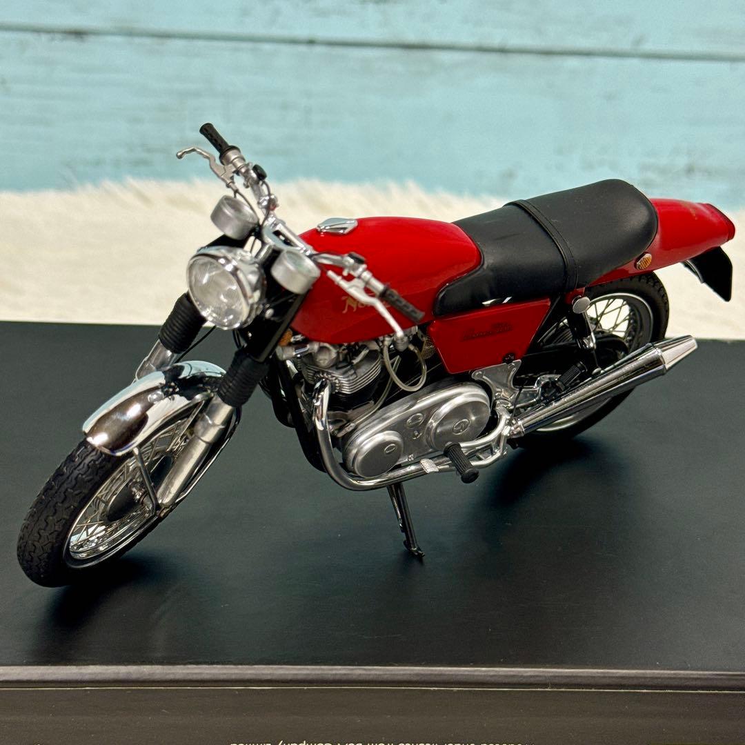 ミニチャンプス クラシックバイク 1/12 ノートン コマンド 750 1968