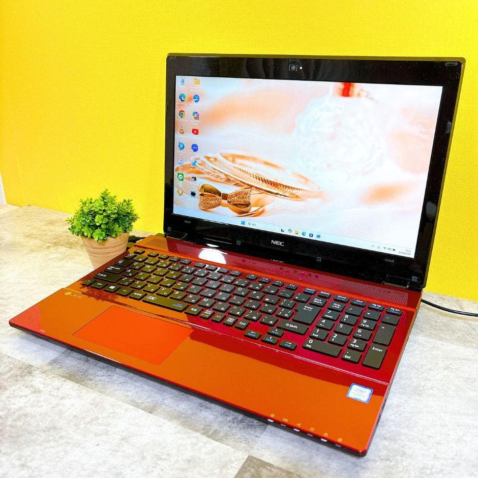 キレイな赤❣新品SSD480GBで快適✨ブルーレイ フルHD カメラ Win11