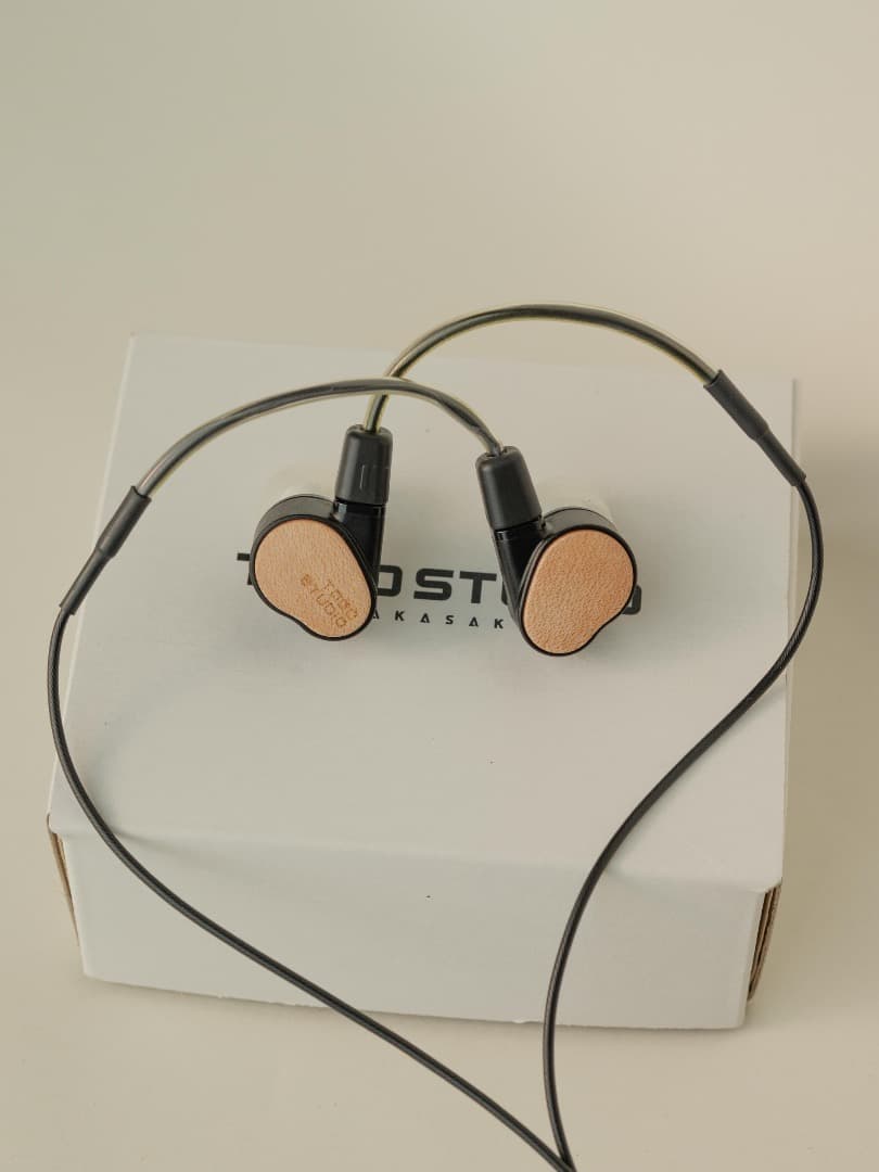 TAGO STUDIO T3-02 有線イヤホン Amazon.co.jp: タゴスタジオ(Tago Studio) TAGO STUDIO T3-02 黒 小型