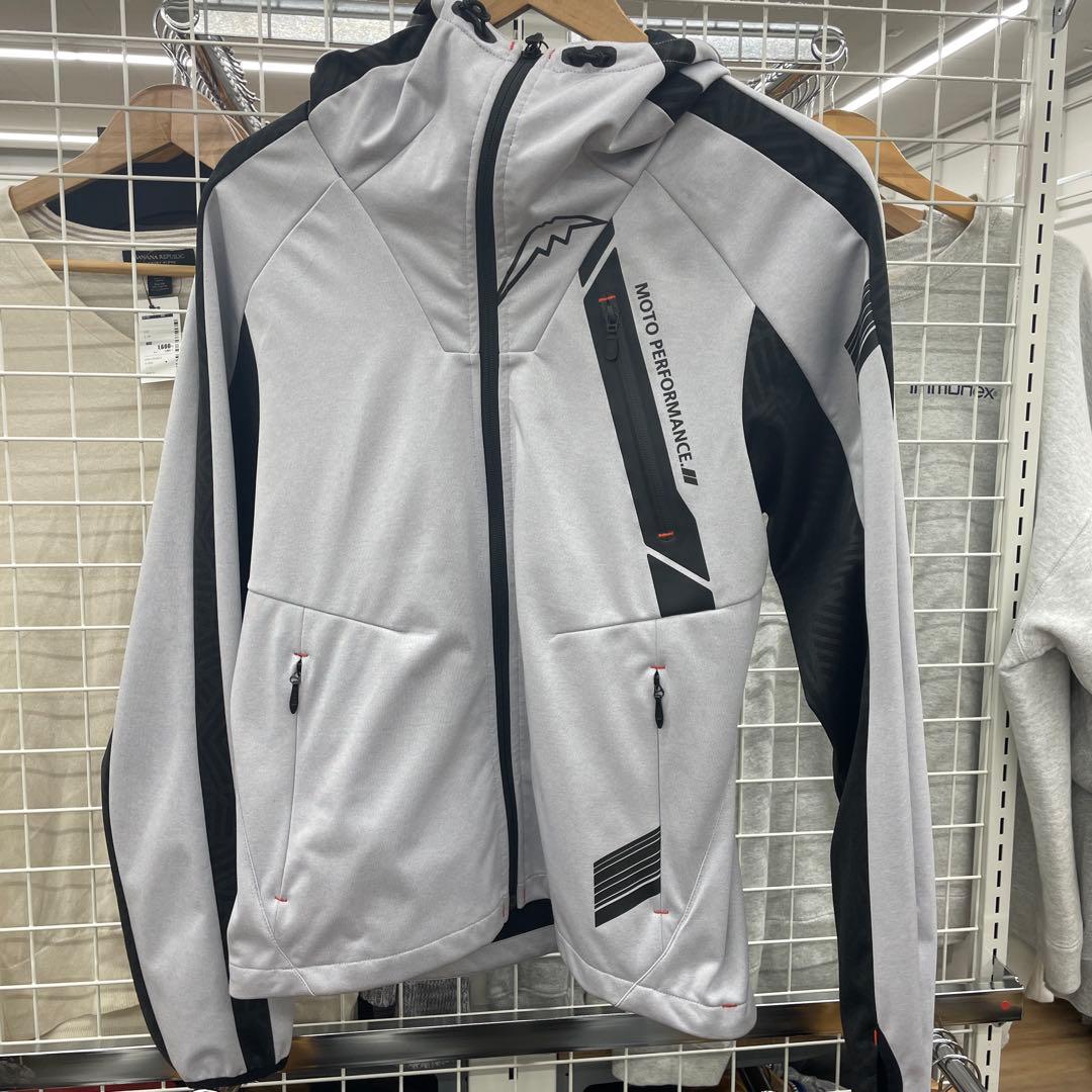 クシタニ MIDパーカー カフェ ホワイト M - メルカリ