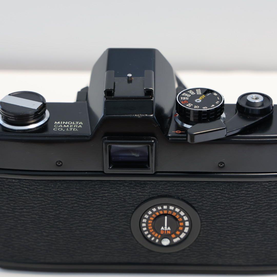ミノルタSRT101ブラック ボディ フィルムカメラ レンズ付き - メルカリ