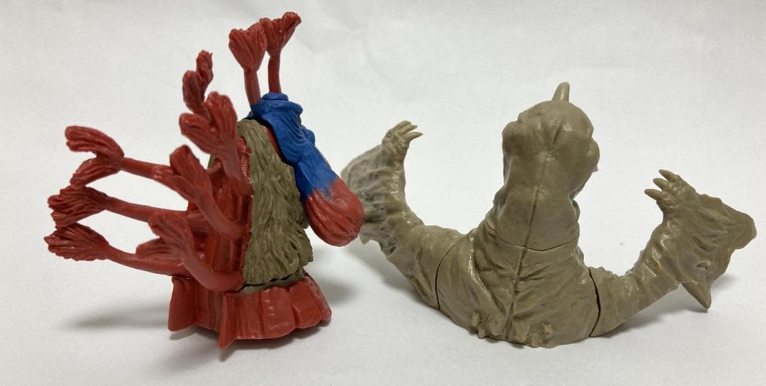 コンプ 】 究極円谷怪獣博覧会 壱 弐セット ゴモラ レッドマン