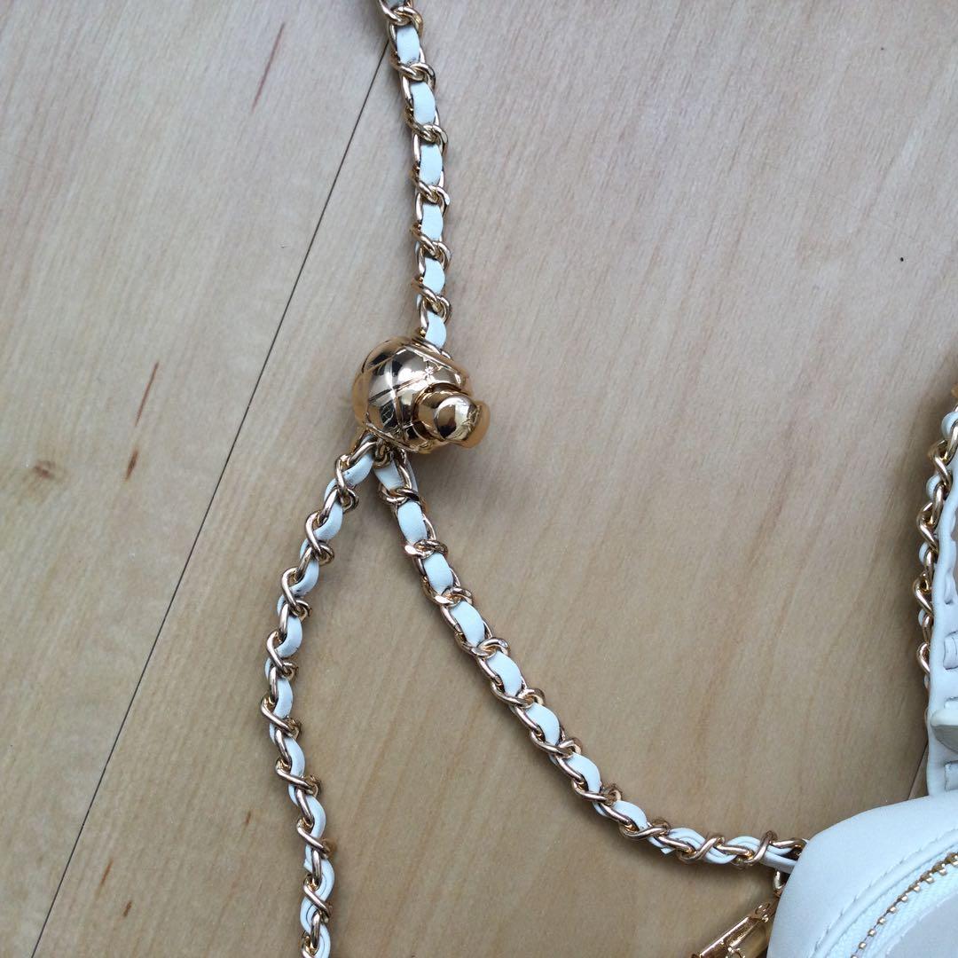 CHANEL ノベルティホワイト キルティング ショルダーバッグ - メルカリ