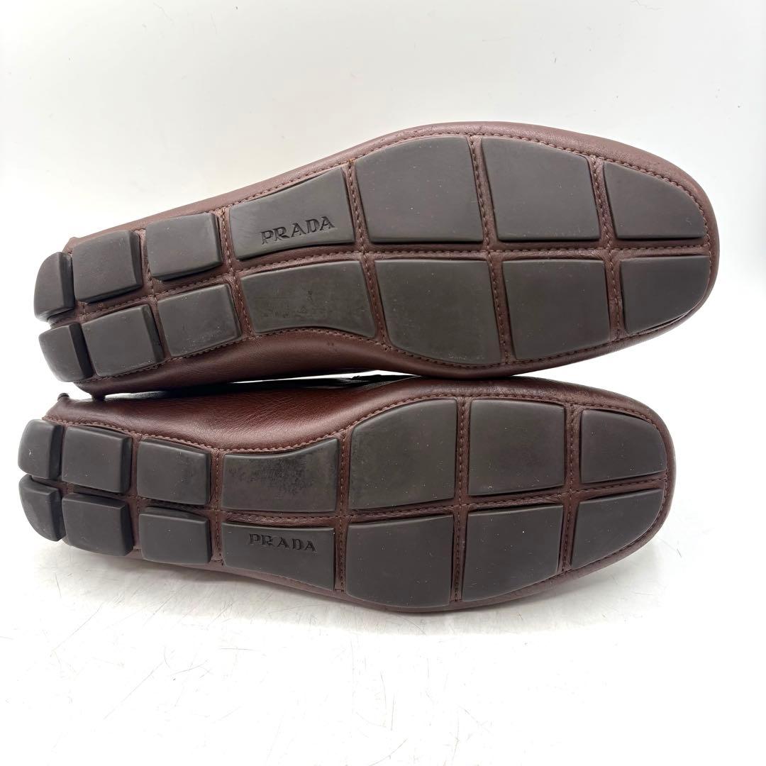 美品✨ PRADA 銀ロゴ ドライビング コインローファー 【7】 茶 シボ