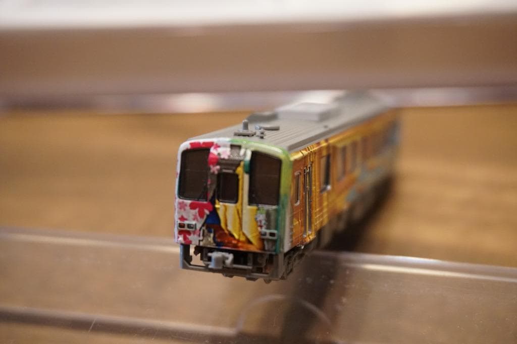 TOMIX製 キハ120系 美祢線 「美祢号ラッピング車両」 M車 - メルカリ