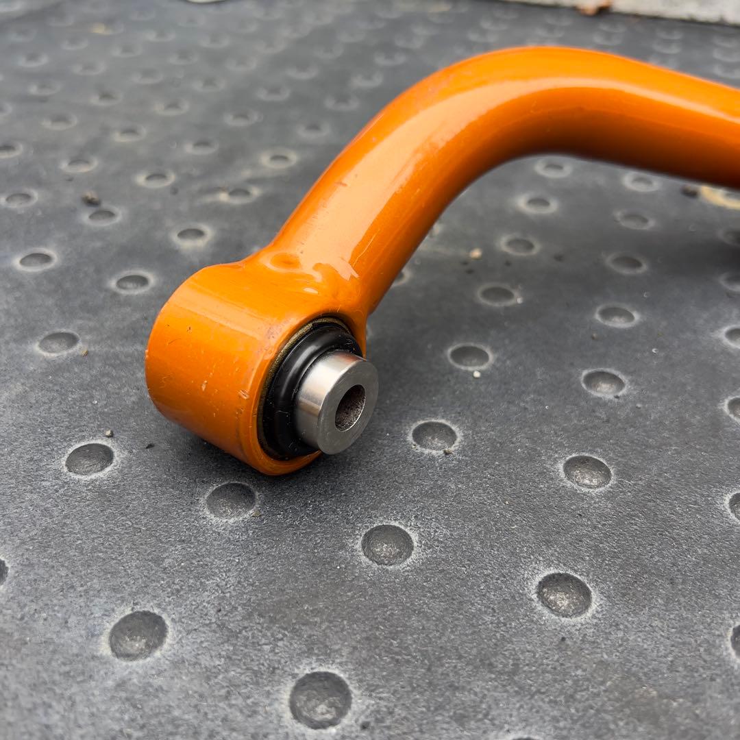 フロント アッパーアーム 18 20 21 クラウン スキッドレーシング