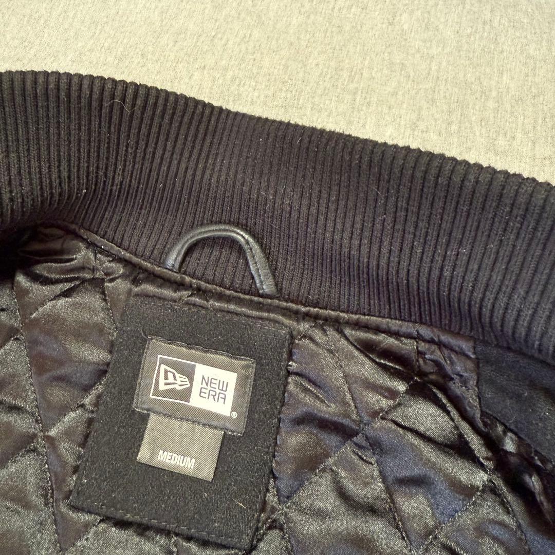 NEW ERA 豪華ワッペン スタジャン NYC 袖レザー 羊革 黒 M - メルカリ