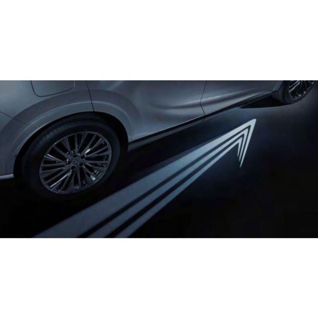 レクサス　現行RX プロジェクションウェルカムイルミ純正部品ディーラーオプション RX プロジェクションウェルカムイルミ ※1 台分（フロント） レクサス