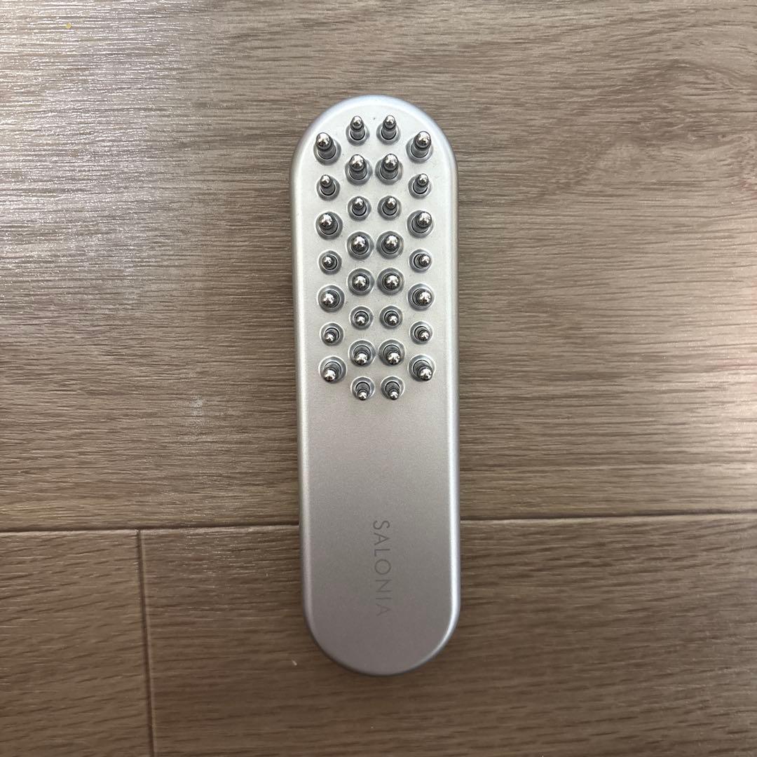 SALONIA 美顔器 SAL22206SL シルバー EMSリフトブラシ SAL22206SL [EMS美顔器 /国内・海外対応] SAL22206SL