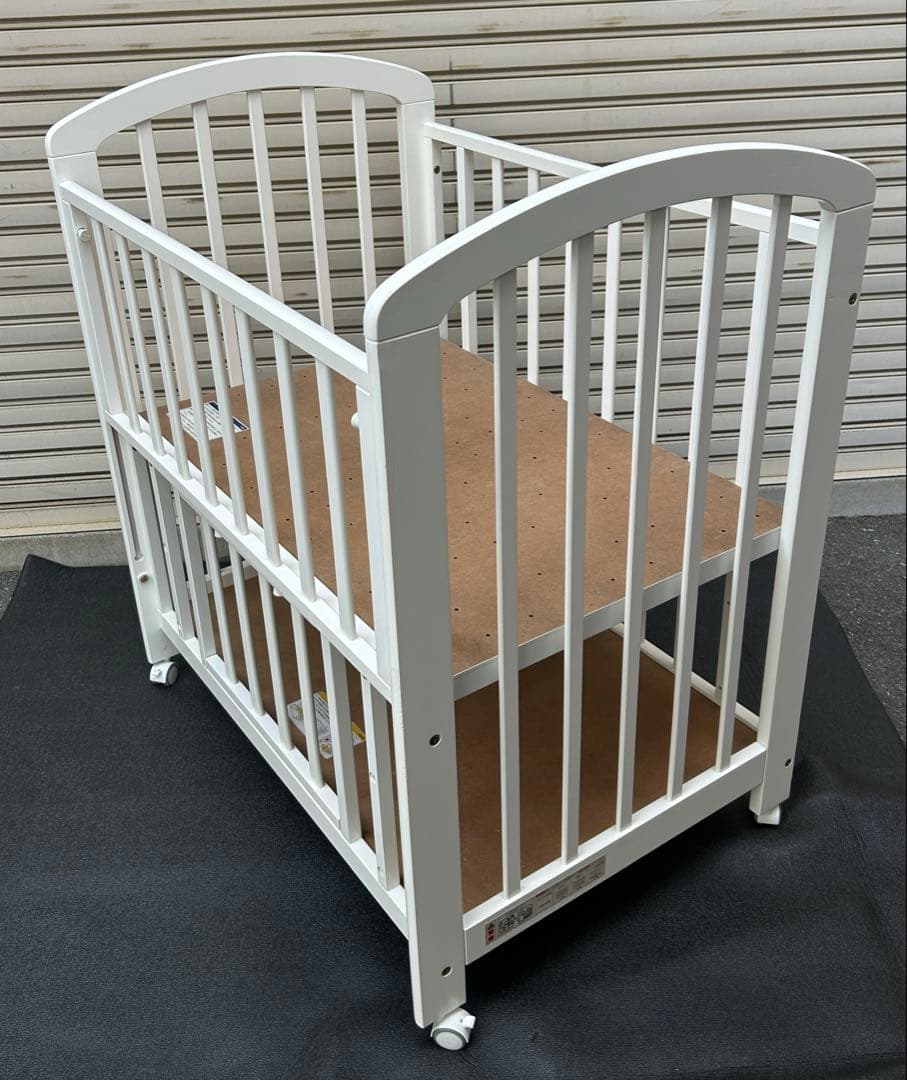 引取・配達】カトージ ベビーベッド ミニタチベッド ビアンコ2 大阪
