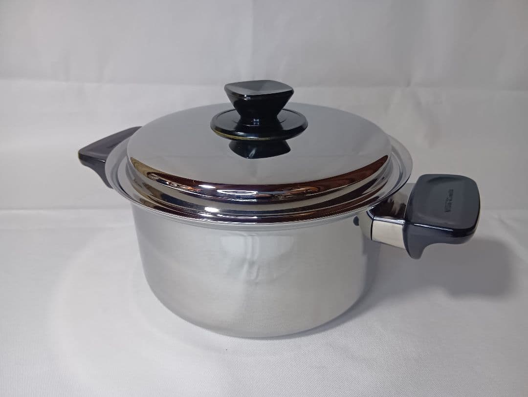 新品 未使用 展示見本品 ビタクラフト ウルトラカパー　両手ナベ　3.0L