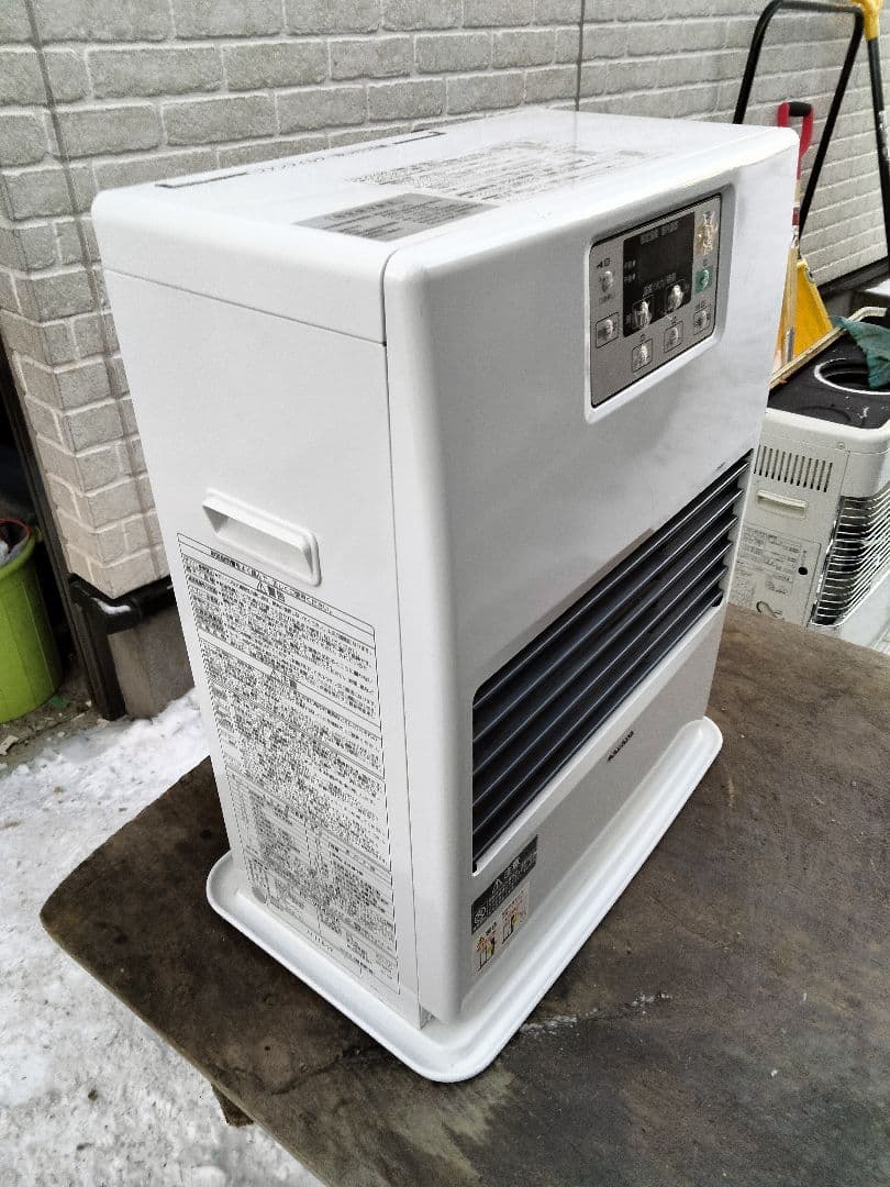 札幌発コロナFF温風石油ストーブ！品番「FF‐VG42SA」2018年式中古品
