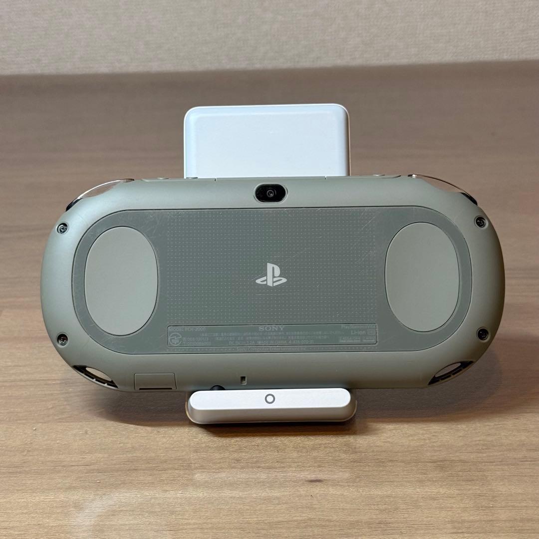 4-474【訳ありジャンク】PSVITA PCH-2000 カーキ/ブラック - メルカリ