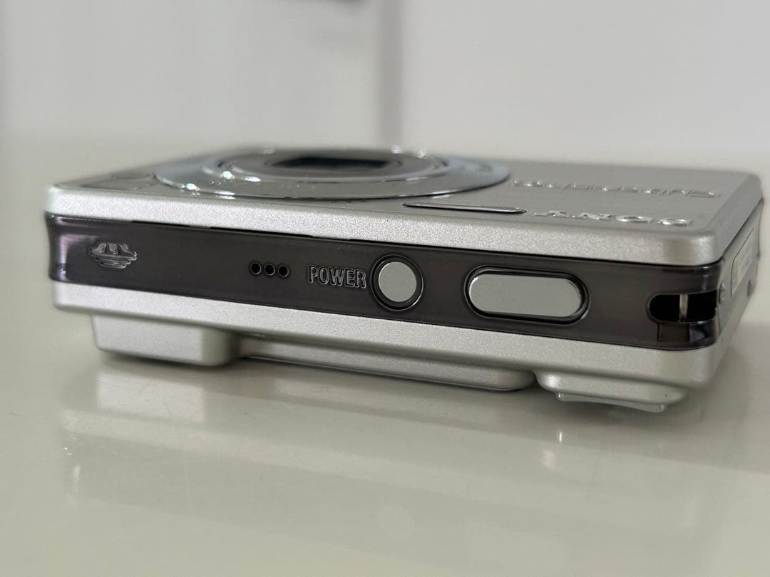 Sony Cyber-shot DSC-W120 シルバー 7.2MP