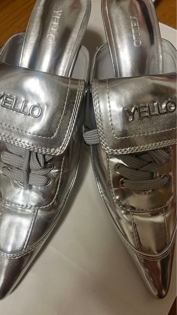 様 YELLO / SLEEK SNEAKER MULES スニーカーミュー